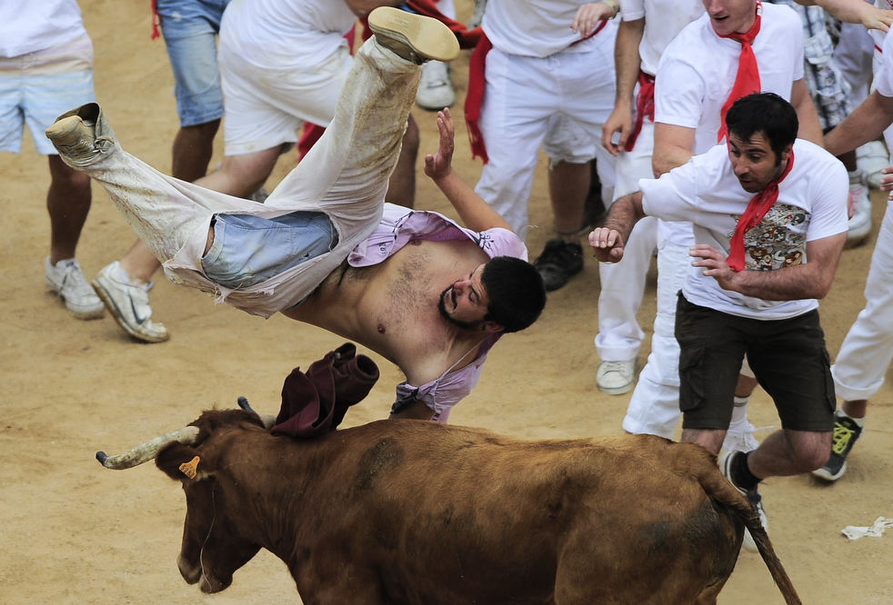 san_fermin_bull_run_06.jpg
