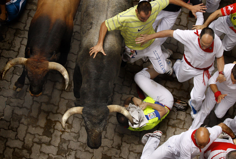san_fermin_bull_run_12.jpg