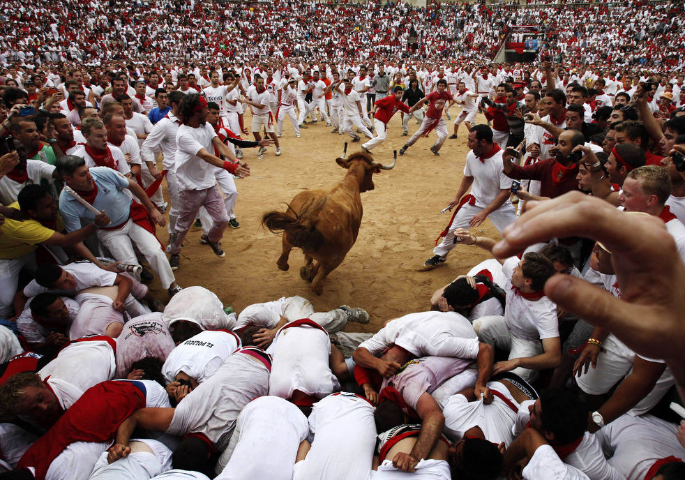 san_fermin_bull_run_15.jpg