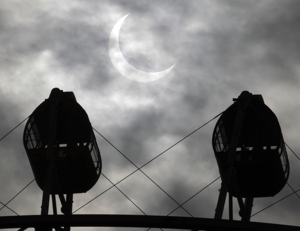 annular_eclipse_06.jpg