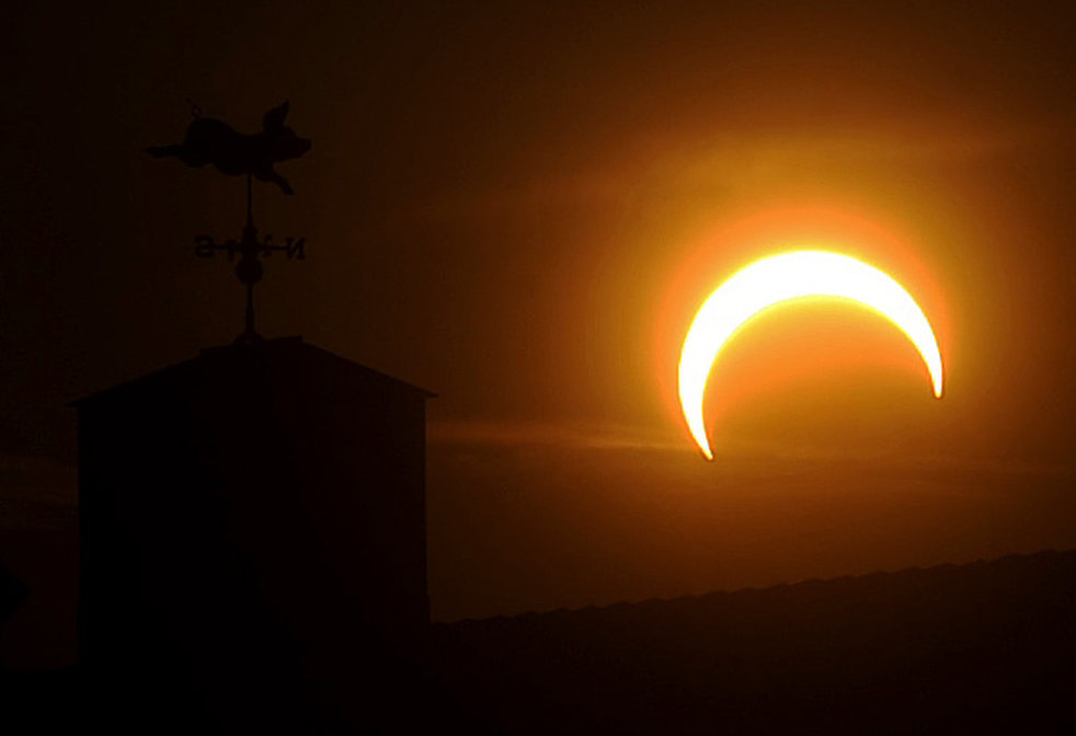 annular_eclipse_10.jpg