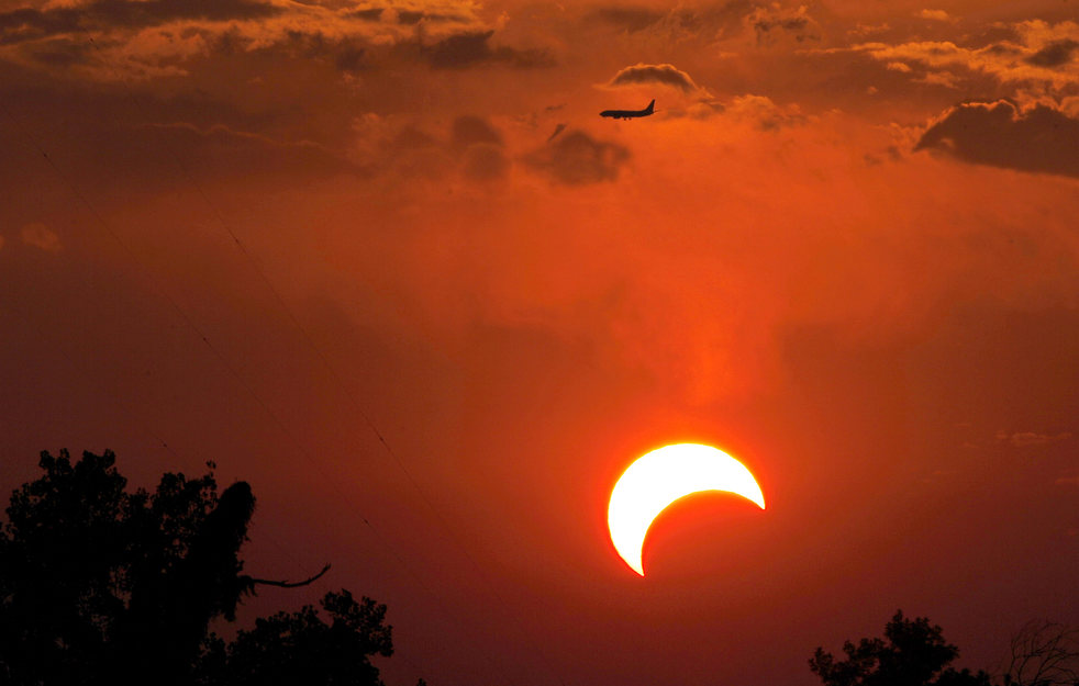 annular_eclipse_12.jpg