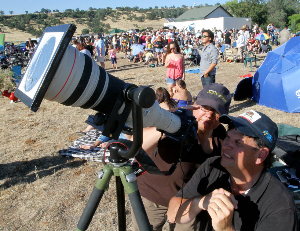 annular_eclipse_27.jpg