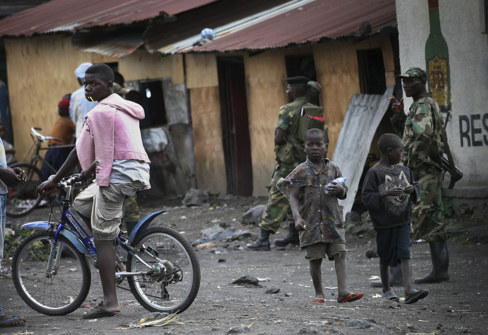 congo_fighting_113012_11.jpg