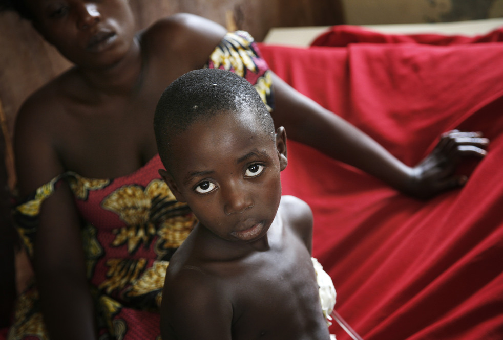 congo_fighting_113012_21.jpg