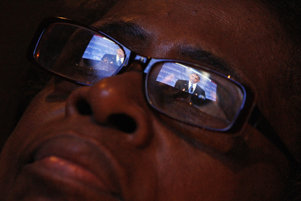 watching_debate_08.jpg