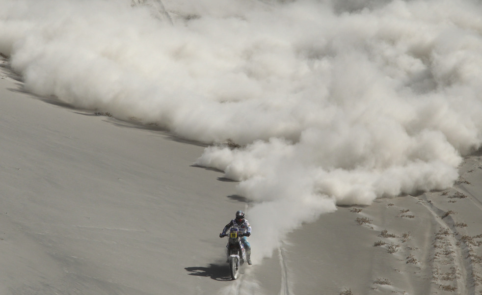 dakar_three_01.jpg
