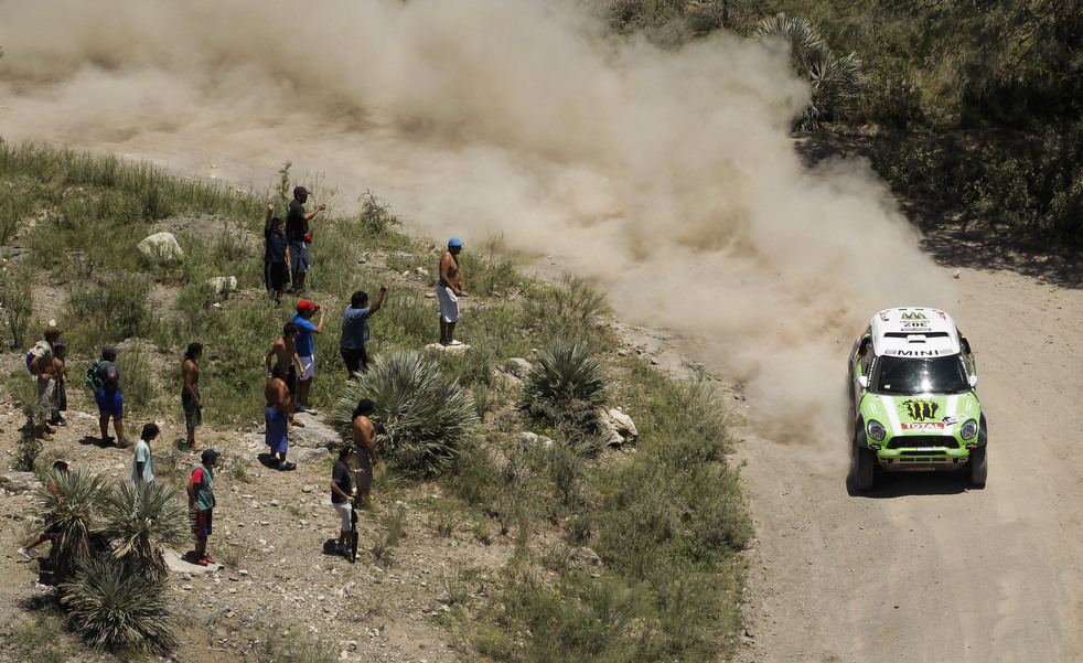 dakar_three_05.jpg