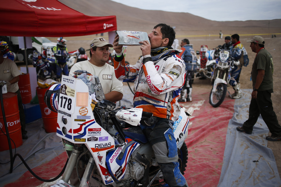 dakar_three_22.jpg