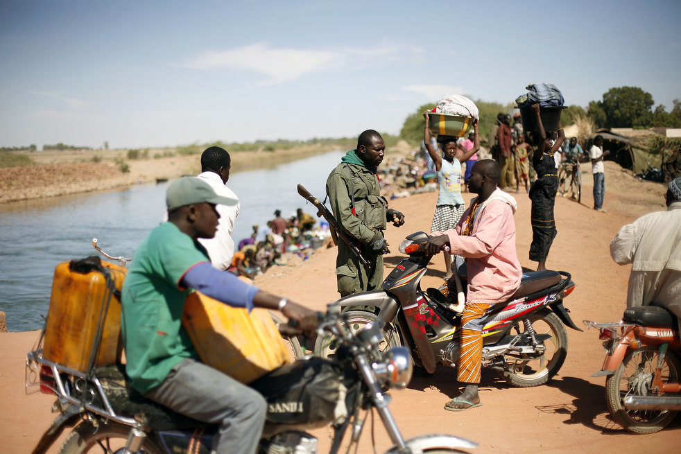 mali_fighting_11.jpg