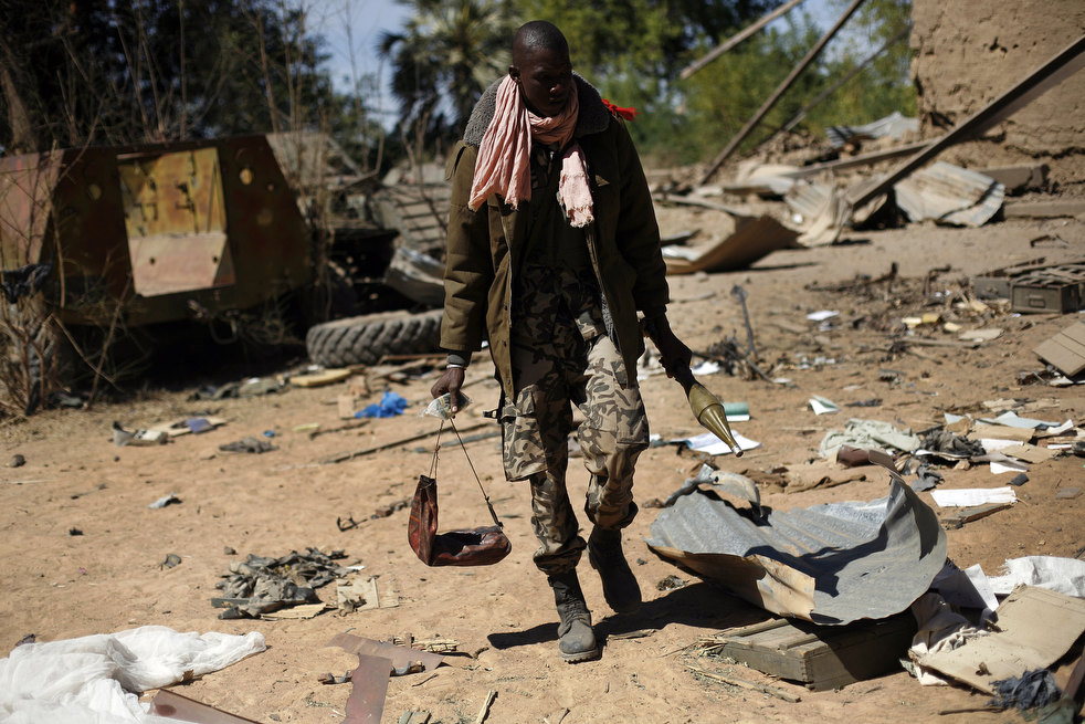 mali_fighting_15.jpg