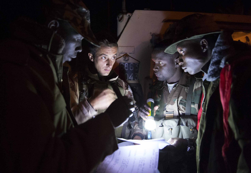 mali_fighting_26.jpg