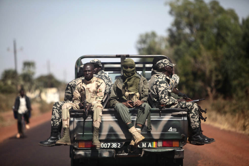 mali_fighting_31.jpg