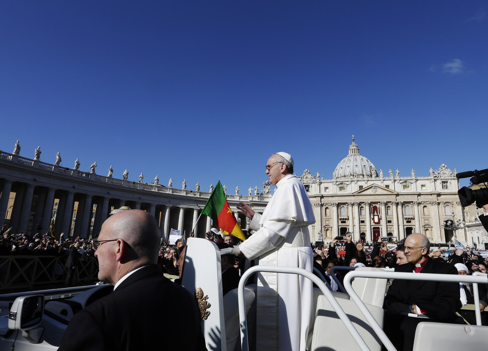 pope_first_mass_09.jpg