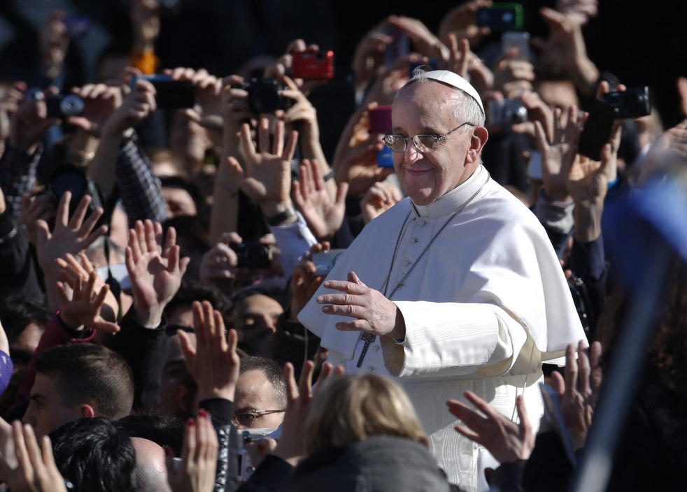 pope_first_mass_10.jpg