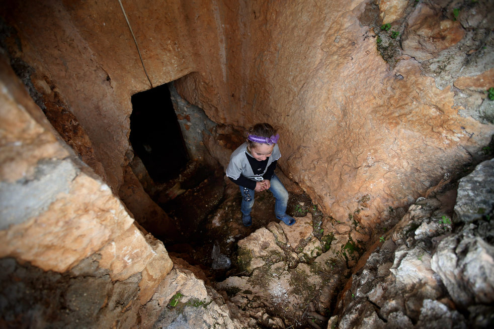 syria_hiding_07.jpg
