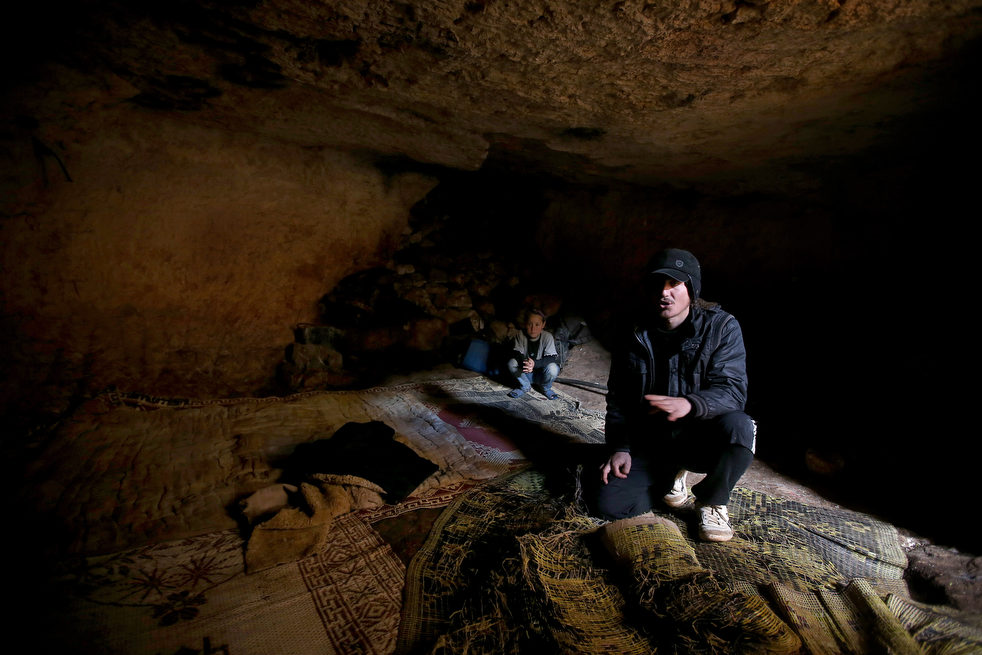 syria_hiding_08.jpg