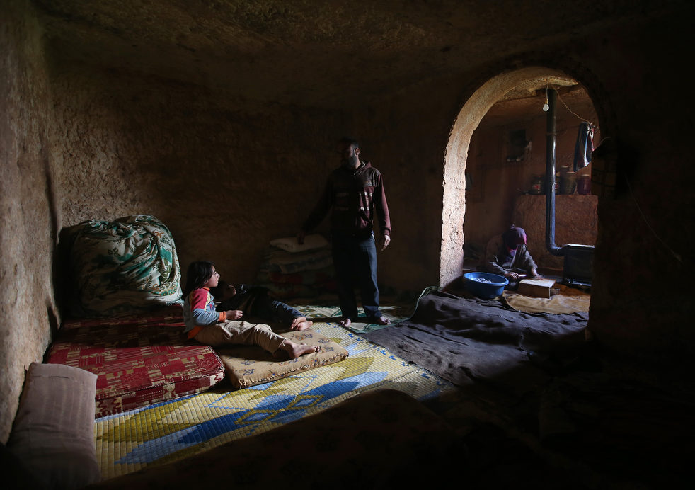 syria_hiding_09.jpg