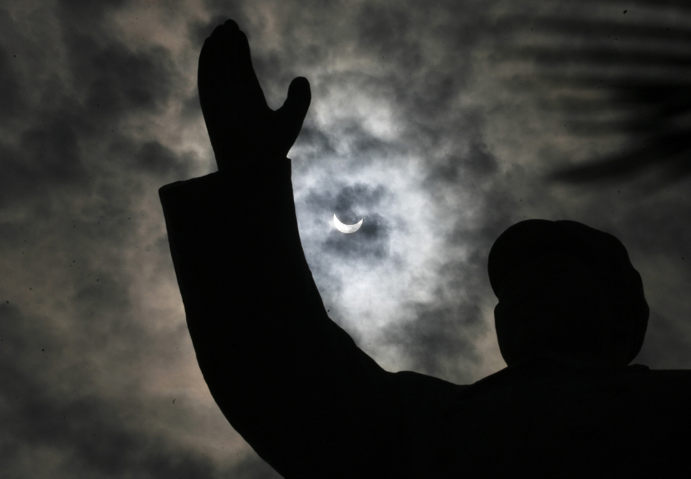 eclipse04.jpg