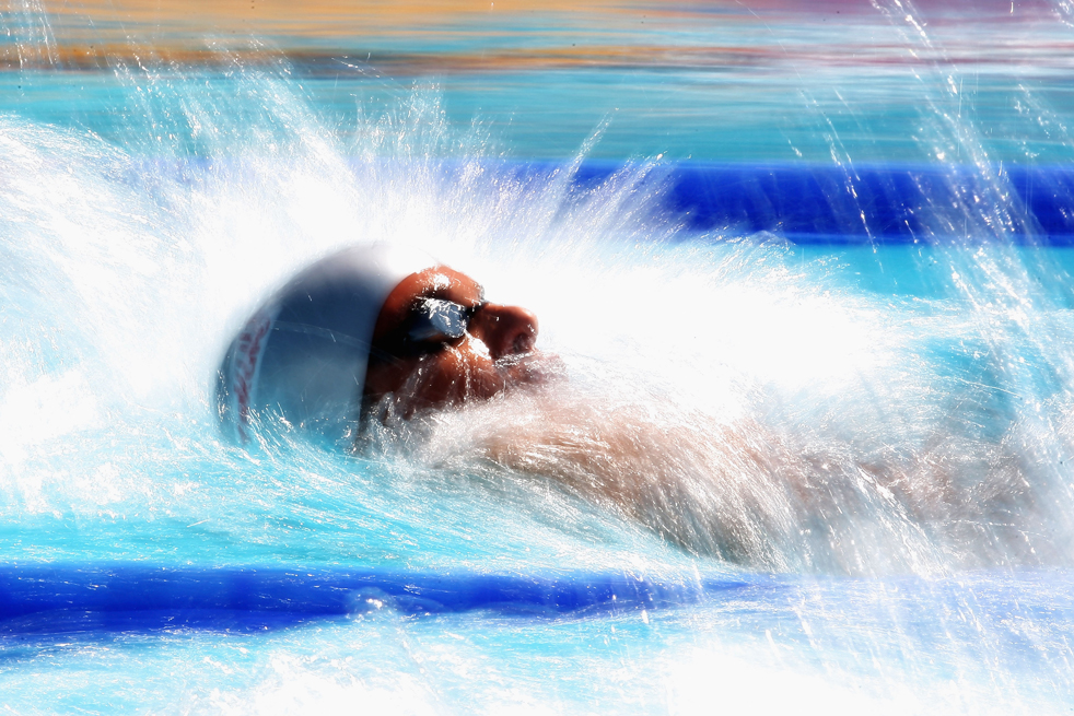 swim_art03.jpg