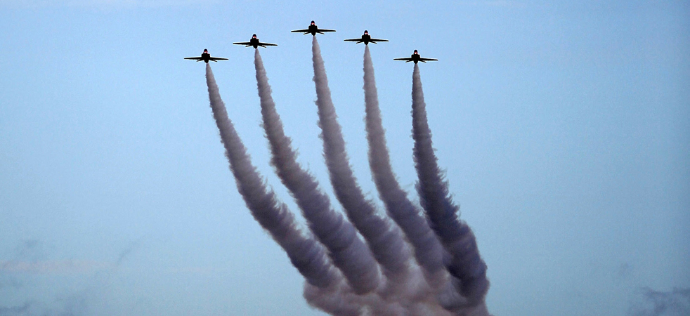 red_arrow08.jpg