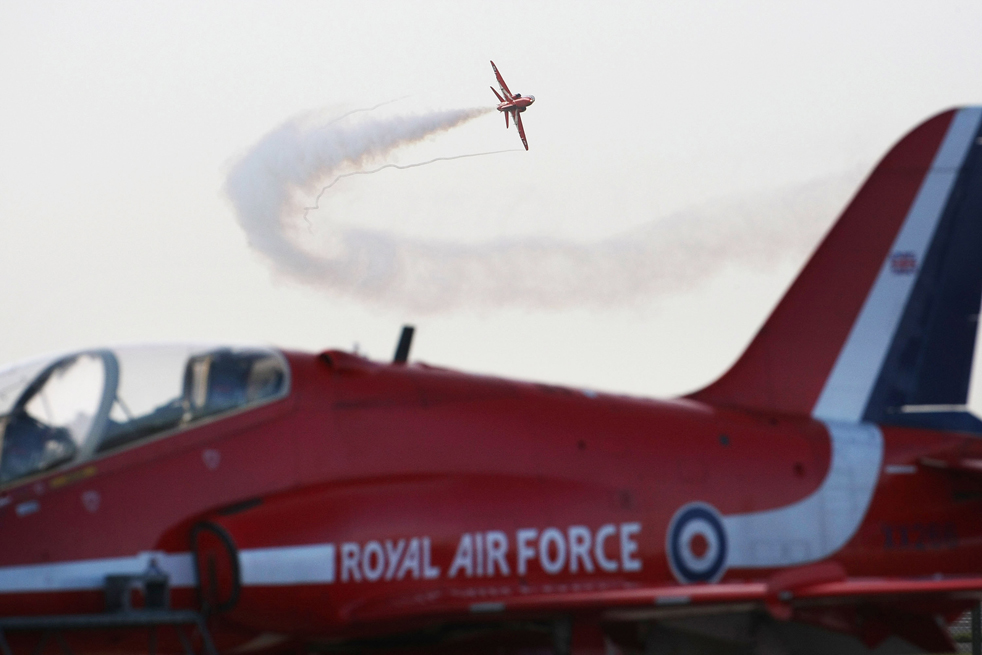 red_arrow12.jpg