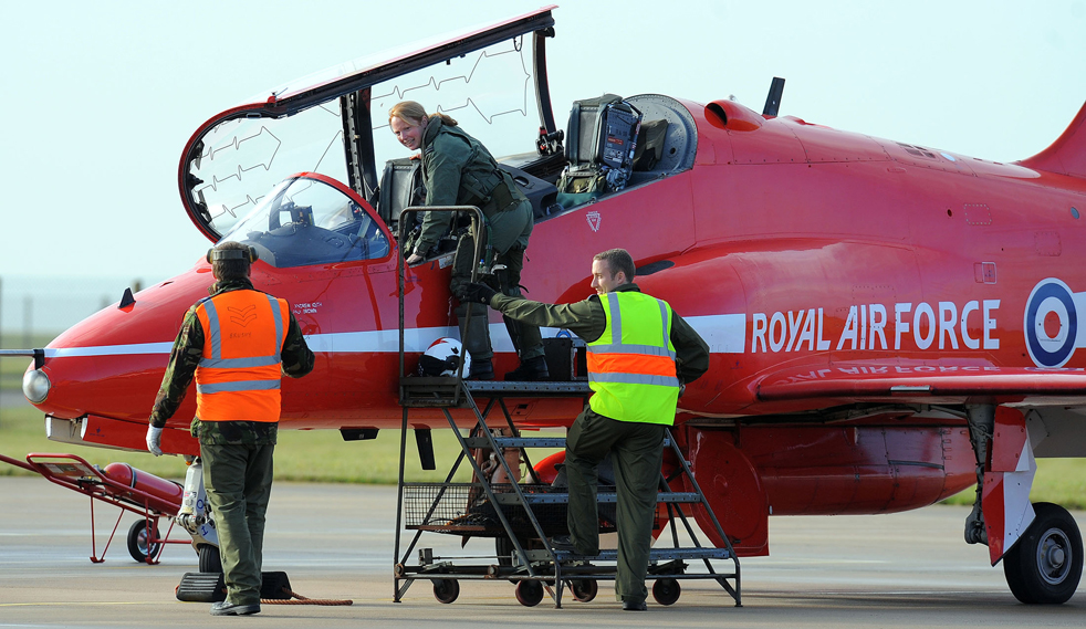 red_arrow15.jpg