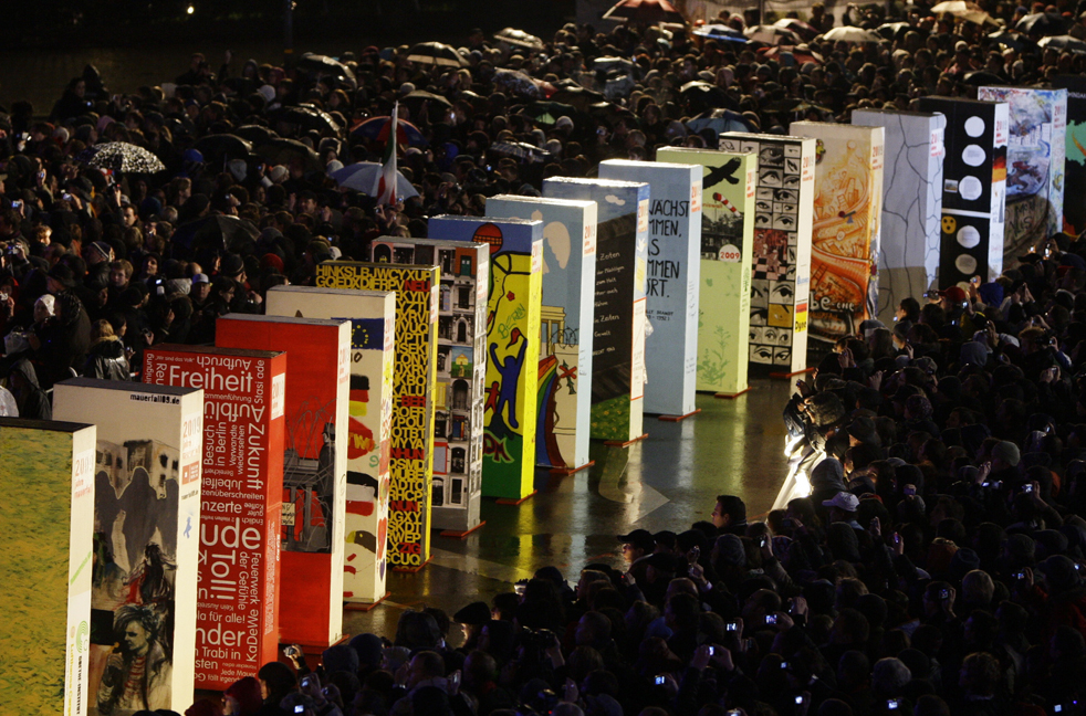 thewall08.jpg