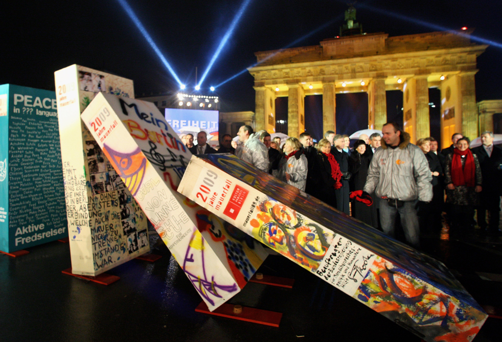 thewall10.jpg