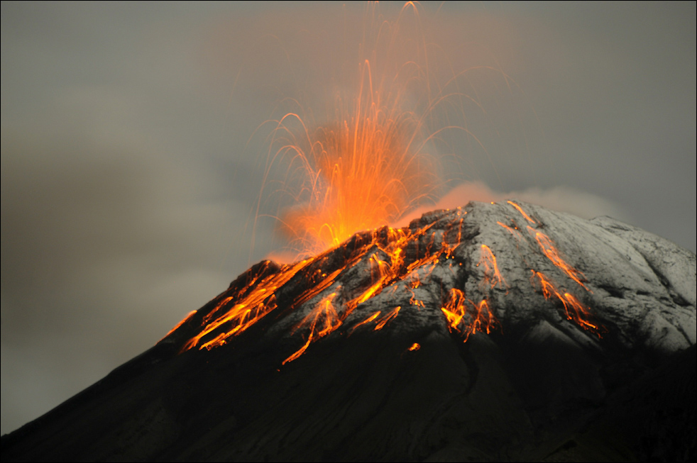 volcano_storm12.jpg