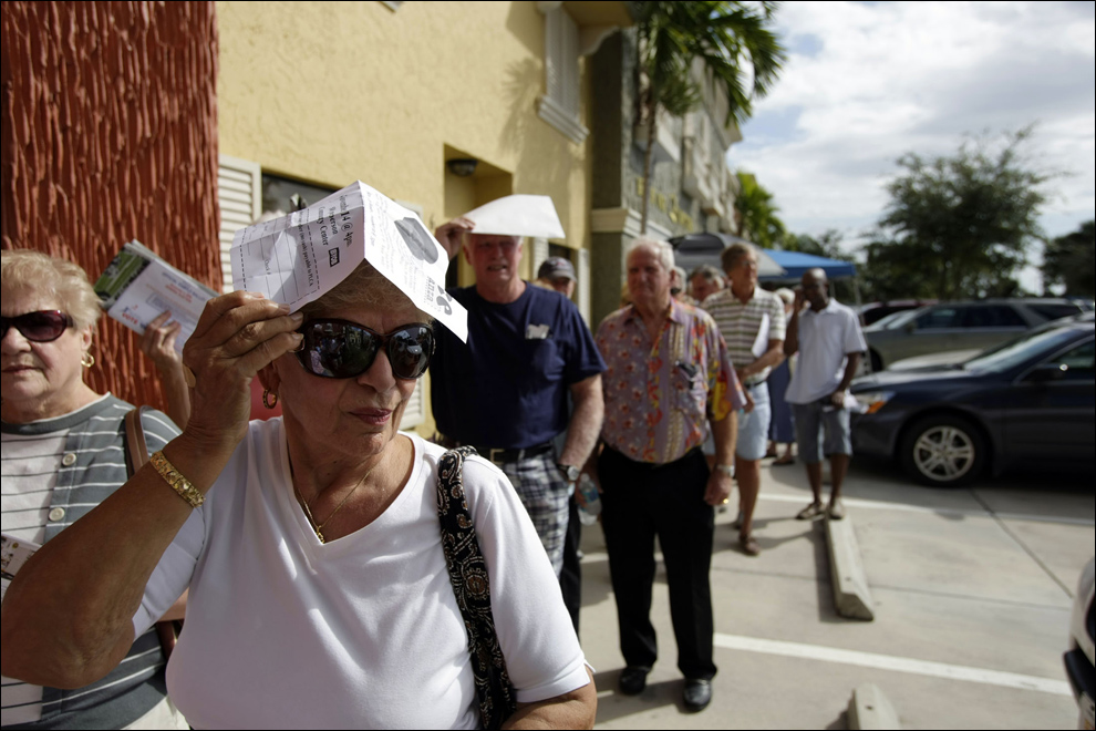 vote1020-06.jpg