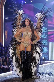 BLOG_VICTORIASECRET.jpg